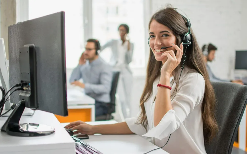 Một số lưu ý quan trọng khi liên hệ Iwin68